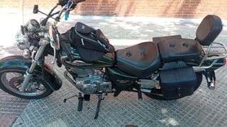 Suzuki Marauder 250cc - Moto Verde