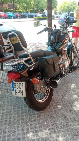 Suzuki Marauder 250cc - Moto Verde