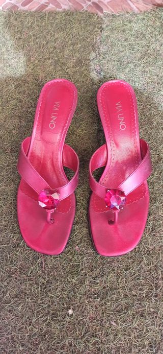 Zapatos Via Uno rojos - Tacones