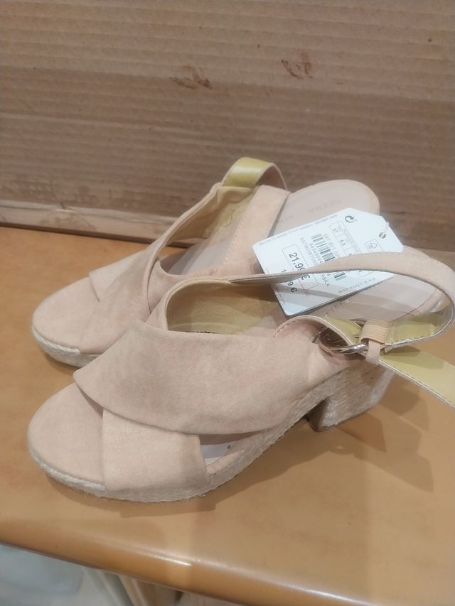 lote de 3 sandalias (las 3 x 10 €)