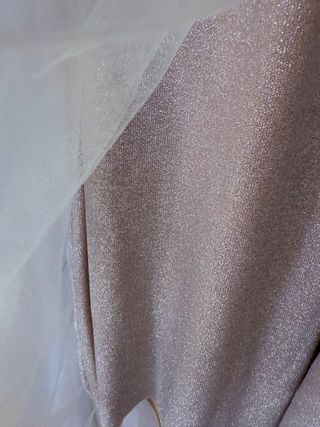 Vestido beige punto tul