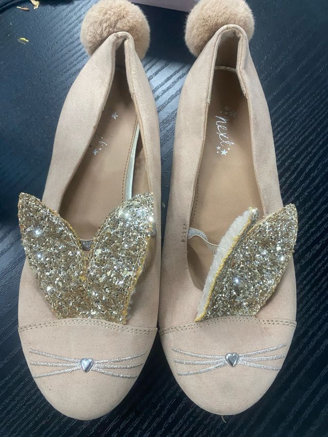 Talla 34/35 Zapatos niña Next con orejas de conejo