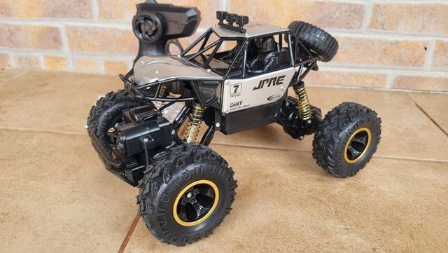 Coche todoterreno 4x4 rc teledirigido nuevo