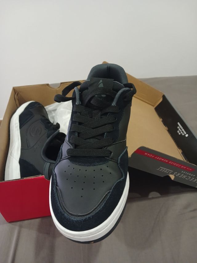 Zapatillas Skechers 41.5 - Negras