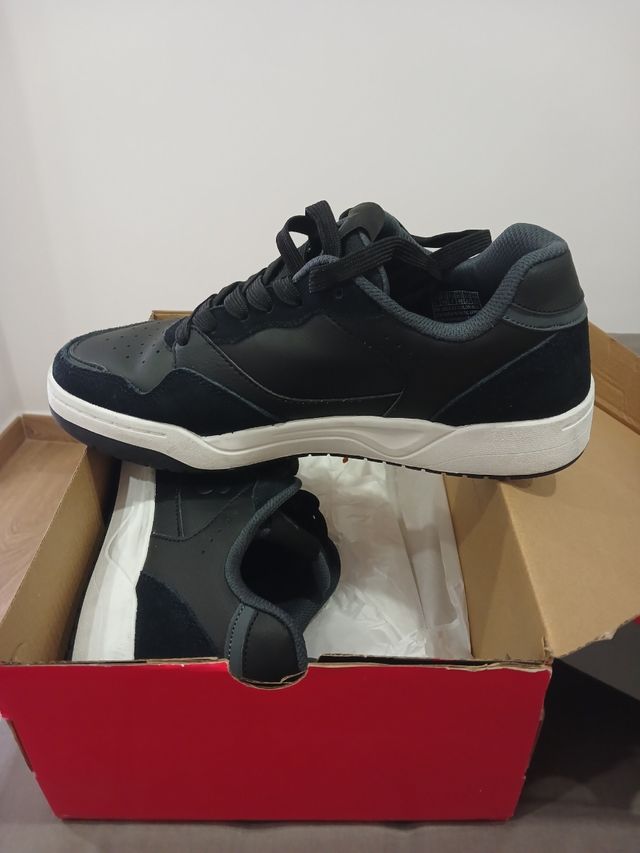 Zapatillas Skechers 41.5 - Negras