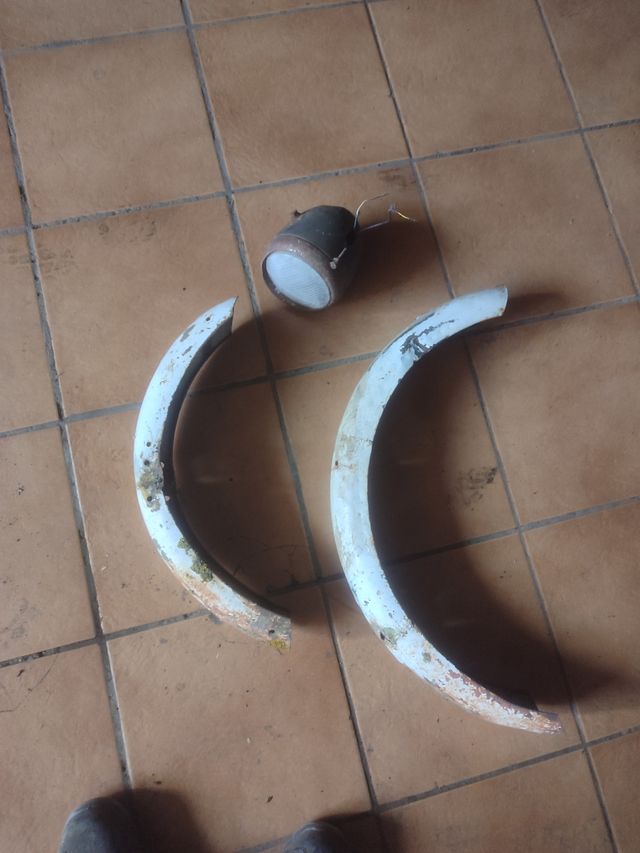 ALETAS Y FARO DE PUCH