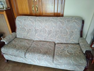 Divano e poltrona classici a 3 posti