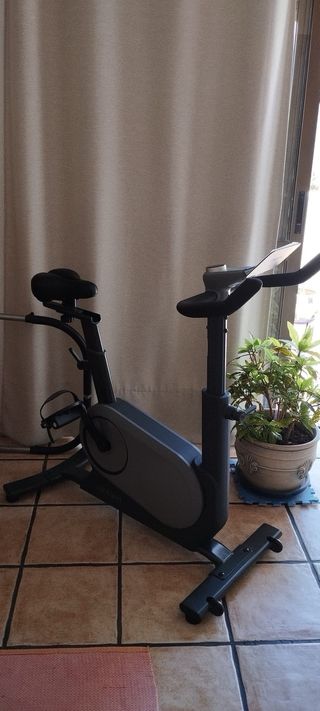 Bicicleta estática Nexgim QB C01