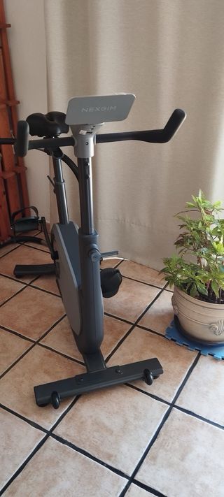 Bicicleta estática Nexgim QB C01