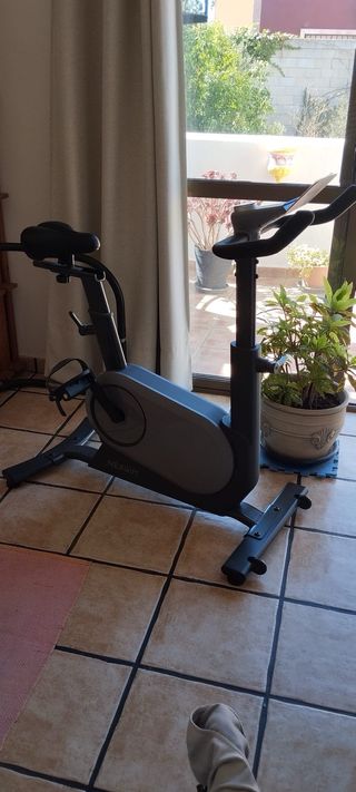 Bicicleta estática Nexgim QB C01
