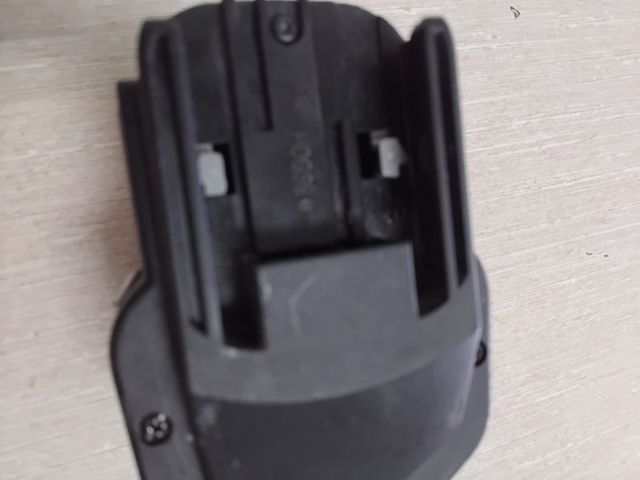 Cuerpos de batería AEG 12V 1.4Ah y Einhell litio.