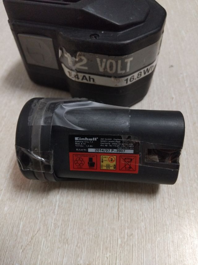 Cuerpos de batería AEG 12V 1.4Ah y Einhell litio.