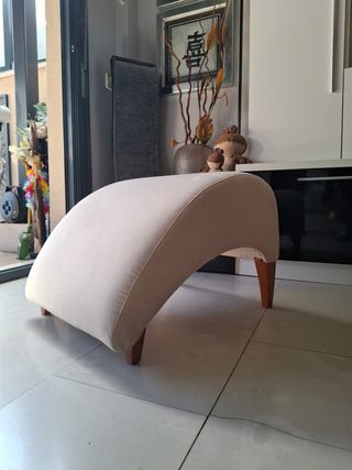 Reposapiés beige madera tela - 58x53x40