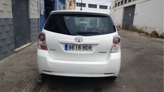 Toyota Verso 2012