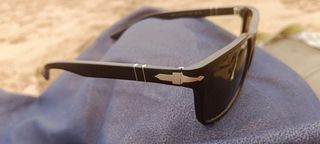 Gafas sol Persol negras polarizadas Unisex