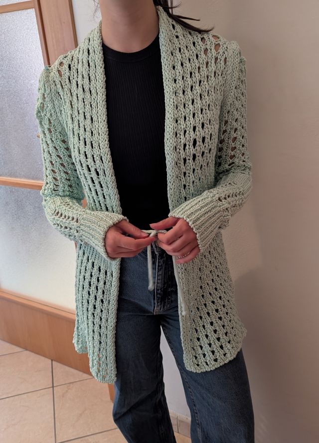 Cardigan menta lavorato a maglia