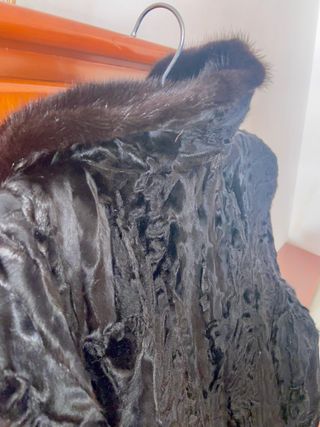 Abrigo Astracán Negro Auténtico
