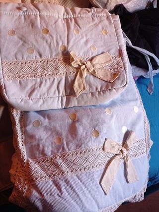 Saco capazo rosa y sacosde sillitas celeste yfunda