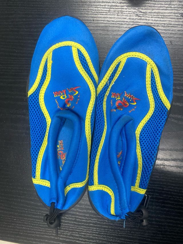Zapatillas agua niño/a, talla 38