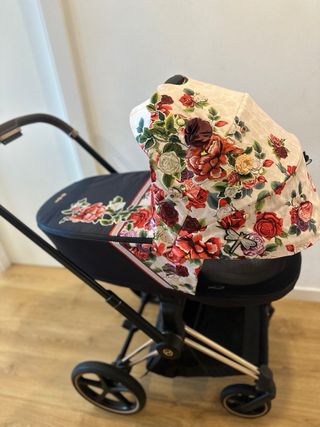 Cochecito Cybex: capazo, silla, ruedas. 