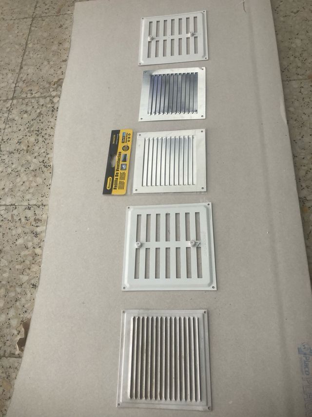 Válvulas de Agua 1/2" y rejillas