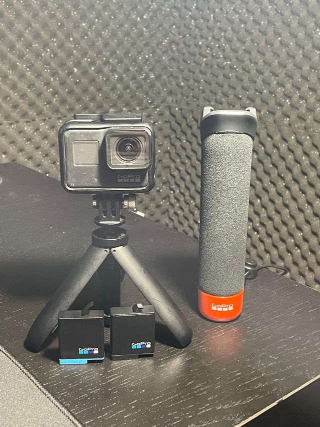 GoPro HERO7 Black + Acessórios