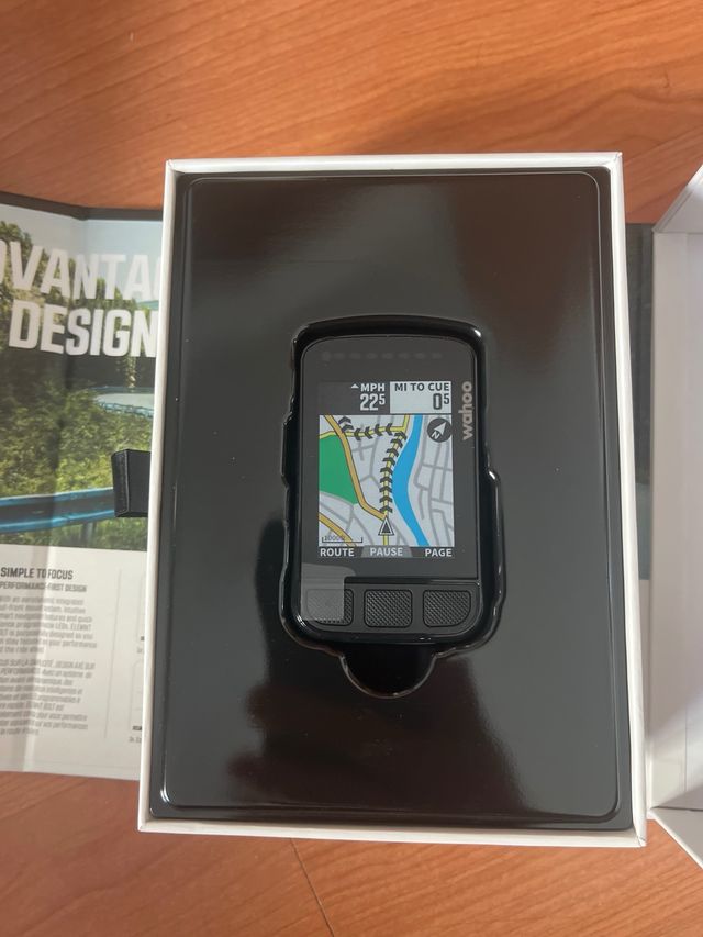 Wahoo ELEMNT BOLT GPS Bike Computer