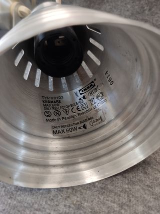 Foco metálico Ikea 