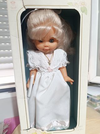 Muñeca comunión Toyse, conserva la caja.