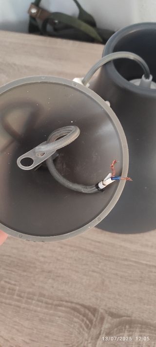 Lampara Ikea gris oscuro