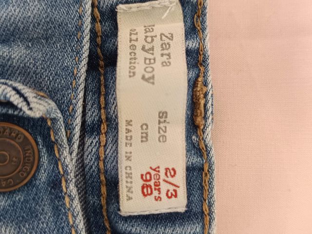 Pantalones vaqueros niño