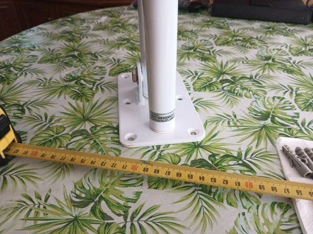 Barra abatible blanca para baño