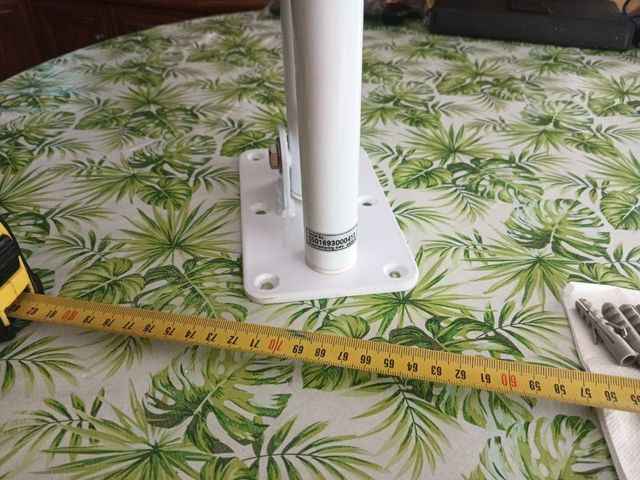 Barra abatible blanca para baño