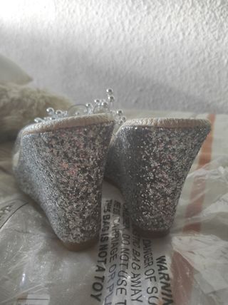 Sandalias cuña plata brillantes