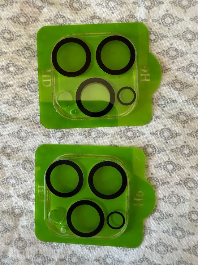 Protector pantalla iPhone 15 Pro Max + funda rosa