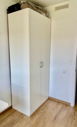 Armario blanco IKEA - 2 puertas