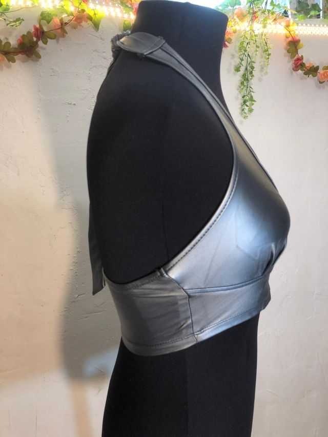 Top halter plateado