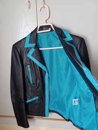 Cazadora piel negra-azul