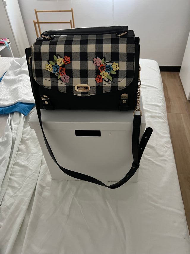 Bolso mujer blanco y negro