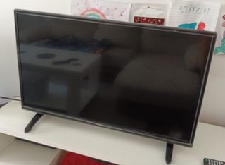 TV Radiola 32" negra. No Smart TV