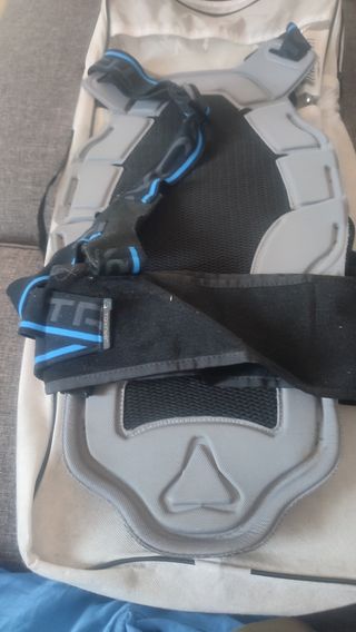 Paraschiena Tryonic Feel 3.7 tg. M