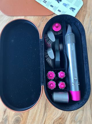 Dyson Airwrap completo con custodia e accessori