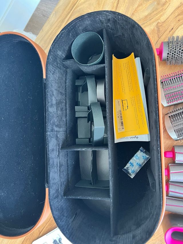 Dyson Airwrap completo com estojo e acessórios