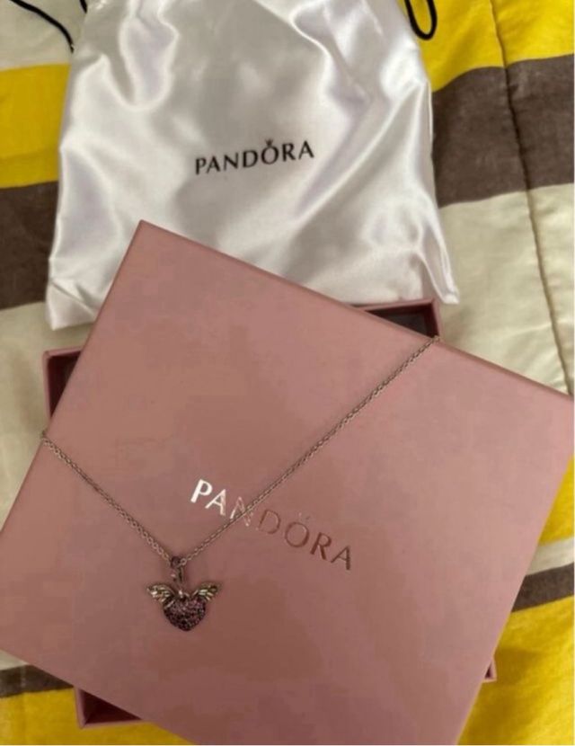 Colgante Pandora Corazón con Alas
