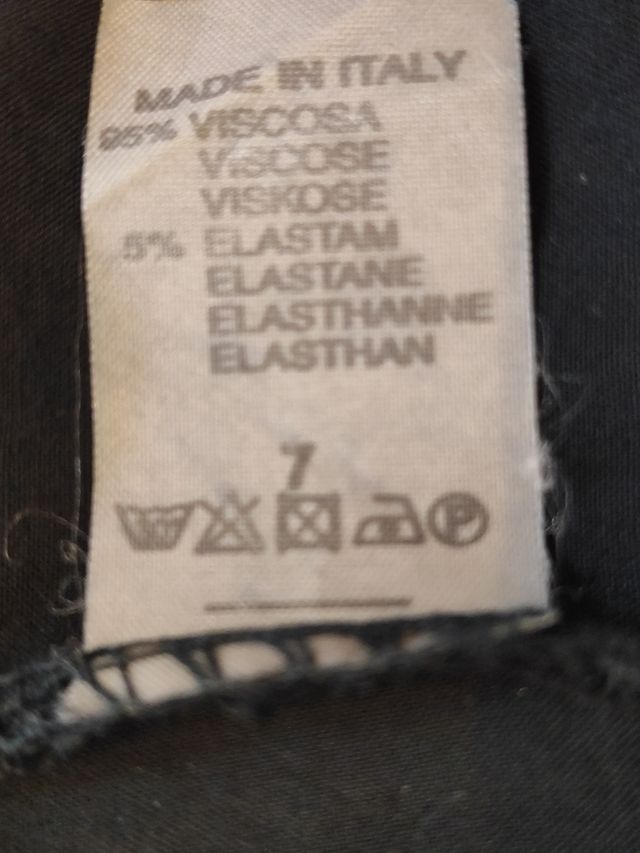 Canotta nera viscosa