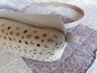 Bolso Robert Pietri blanco y rosa con flores