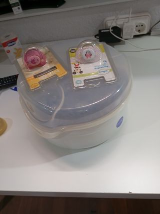 Esterilizador microondas + 2 Chupetes