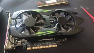 Tarjeta gráfica Gigabyte GS 450