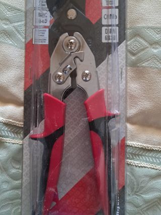 Tijeras cortar chapa YATO YT-1918