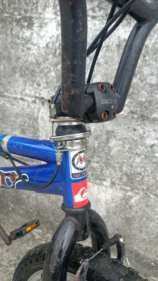 Bicicleta BMX Monty usada